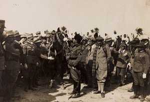 Benito Mussolini con su fascista e Italo Balbo en Libia en Trípoli de Barbera La
