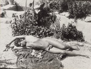 [Joven desnudo reclinado] de Baron Wilhelm von Gloeden