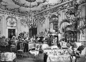 El salón, Chesterfield House, 1908 de Bedford Lemere and Company