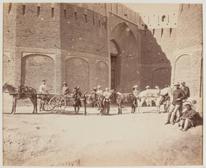 Puerta de Durani, carro de Heyland y mulas de carga, mostrando los diferentes tipos de monturas de carga, Kandahar
