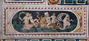 La Biblioteca Piccolomini, el techo: panel más pequeño con escena de thiasus marítimos (tritones, putto y una nereida), fresco de Bernardino di Betto, conocido como Pinturicchio. de Bernardino di Betto Pinturicchio