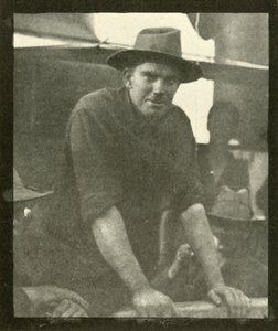 Última fotografía del sargento Hamilton Fish, tomada vivo, viernes 10 de junio de 1898, 1899 de Burr McIntosh