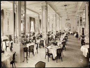 Un comedor en el Hotel Robert Treat, Newark, Nueva Jersey, 1916 de Byron Company