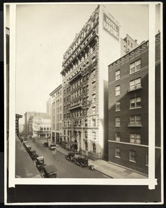 Hotel Harding en la Calle 55 y Broadway, Nueva York, 1921 de Byron Company