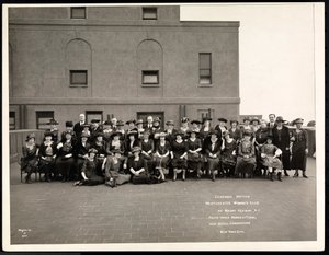 La Sección Económica del Club de Mujeres de Westchester de Mount Vernon, N.Y., en el Hotel Commodore, 21 de marzo de 1921 de Byron Company