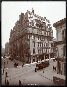 El Hotel Victoria, esquina sureste de Broadway y la calle 27, Nueva York, 1900 o 1901 de Byron Company