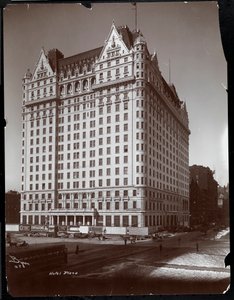 El Hotel Plaza en construcción, 5ª Avenida y Calle 59, Nueva York, c.1907