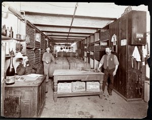 La bodega del Hotel Manhattan, 1902