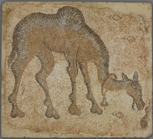 Fragmento de Mosaico con Camello Pastando de Byzantine