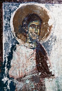 Figura de santo, fresco en la iglesia de Taxiarhon, Viejo Pyli, isla de Kos, Grecia
