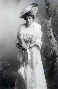 Reina de España, Ena de Battenberg, c.1910 de J.B. and Brown J. Rowbotham
