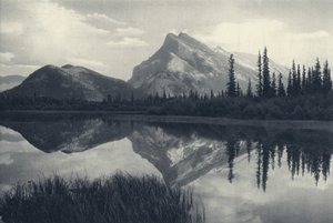Las Rocosas canadienses: Monte Rundle, Banff y lagos Vermillion (foto b/n) de Canadian Photographer