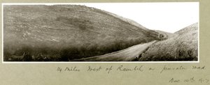 14 millas al oeste de Ramleh en la carretera de Jerusalén, 14 de diciembre de 1917 de Capt. Arthur Rhodes