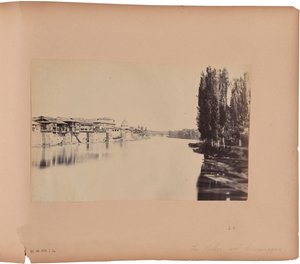 El Palacio, etc., desde el 1er Puente - Srinugur de Capt. Melville Clarke