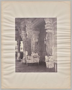 Pudhu Mandapa a Tirumala Nayak (r. 1623-59), Templo Meenakshi Sundareshwar, Madurai de Captain Linnaeus Tripe
