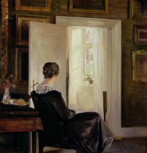 Una mujer sentada cerca de una puerta de Carl Holsoe