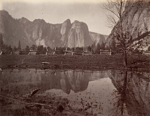 Rocas de la Catedral, Yosemite, ca. 1872, impreso ca. 1876 de Carleton E. Watkins.