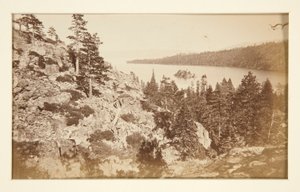 Cuatro escenas de ferrocarril y cuatro vistas de Lake Tahoe: Emerald Bay, Lake Tahoe de Carleton E. Watkins