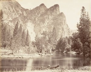 Los Tres Hermanos, Yosemite, ca. 1872, impreso ca. 1876 de Carleton E. Watkins.