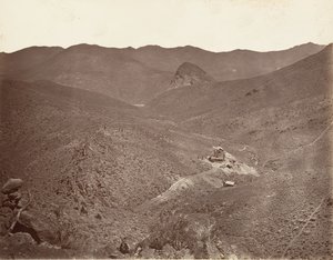 Pozo del túnel Sutro No. 2, 1875, impreso ca. 1876 de Carleton Emmons Watkins