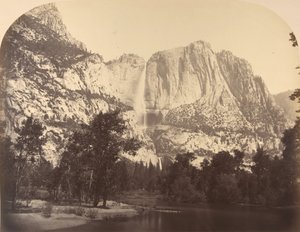Cataratas de Yosemite, vista del río, 2637 pies de Carleton Emmons Watkins
