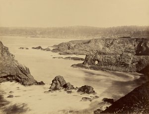 [Vista de la costa de Mendocino] de Carleton Watkins