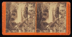 Piwyac, o la Cascada Vernal con poca agua, 300 pies, Valle de Yosemite, condado de Mariposa, Cal