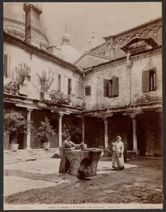 Patio de la abadía de San Gregorio de Carlo Naya