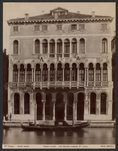 Palacio Loredan de Carlo Naya