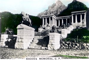 Monumento a Rhodes, Devils Peak, Ciudad del Cabo, c. 1920s de Cavenders Ltd