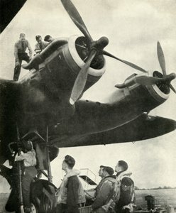 Tripulaciones y personal de tierra, c. 1943