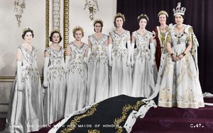HM Reina Isabel II con sus Damas de Honor, La Coronación, 2 de junio de 1953