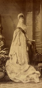 Elisabeth Fiodorovna de Russie (Elisabeth de Hesse Darmstadt) - Retrato de la Gran Duquesa Elizaveta Fiodorovna (1864-1918), Princesa Isabel de Hesse y del Rin, por Bergamasco, Charles (Karl) (1830-1896). Fotografía en gelatina de plata de Charles Bergamasco