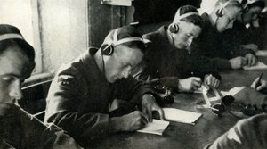 Entrenamiento en telecomunicaciones, 1941 de Charles Brown