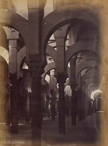 [Interior, mezquita de Córdoba] de Charles Clifford