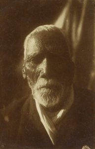 Retrato, c.1910 (impresión en gelatina de plata) de Charles Frederick Goldie