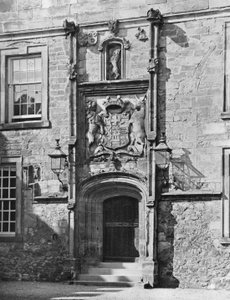 Puerta en el Cuadrángulo de Charles Latham