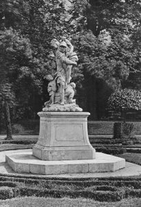 Lado este del jardín sur de Charles Latham