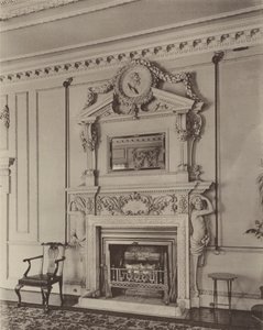 Stoke Hall, Derbyshire, Chimeneas del Salón de Charles Latham