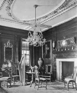 El Salón de Charles Latham