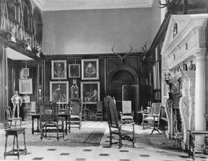 El salón de Charles Latham
