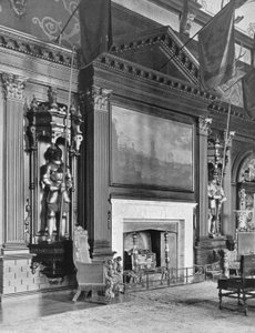 El salón: emblemas de guerra de Charles Latham