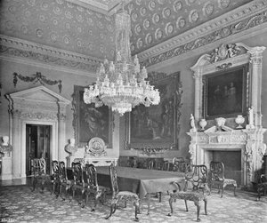 El Salón de Charles Latham