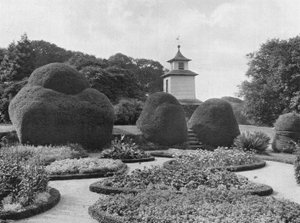 El jardín superior de Charles Latham