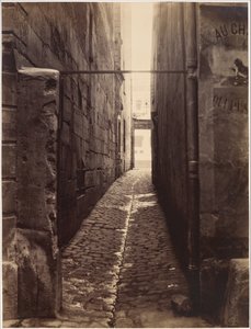 Rue du Chat-qui-Pêche (desde la Rue de la Huchette) de Charles Marville