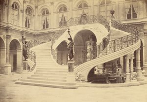 [Escalera, interior del Hôtel de Ville] de Charles Marville