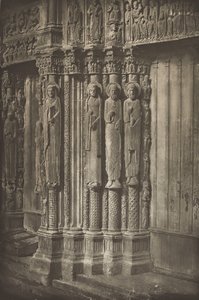 Catedral de Chartres. Puerta derecha del Portal Real, lado oeste, siglo XII, antes de julio de 1857 de Charles Nègre