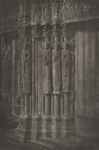 Plancha XIII Catedral de Chartres, Estatuas Columnas de la Puerta Central del Portal, 1855 de Charles Nègre