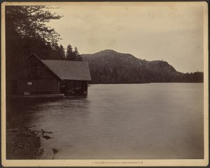 Echo Lake y Boat House, Franconia Notch, Nuevo Hampshire de Charles P. Hibbard