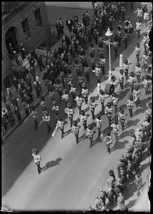 Procesión fúnebre de un militar condecorado con la Cruz Victoria, Londres, principios de los años 1930